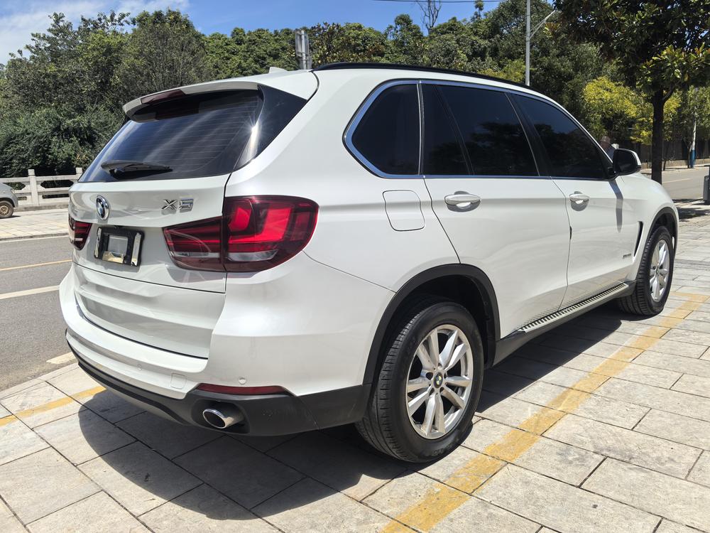 BMW BMW X5 (Import)