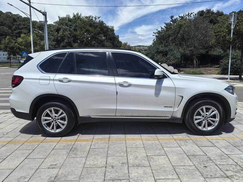 BMW BMW X5 (Import)