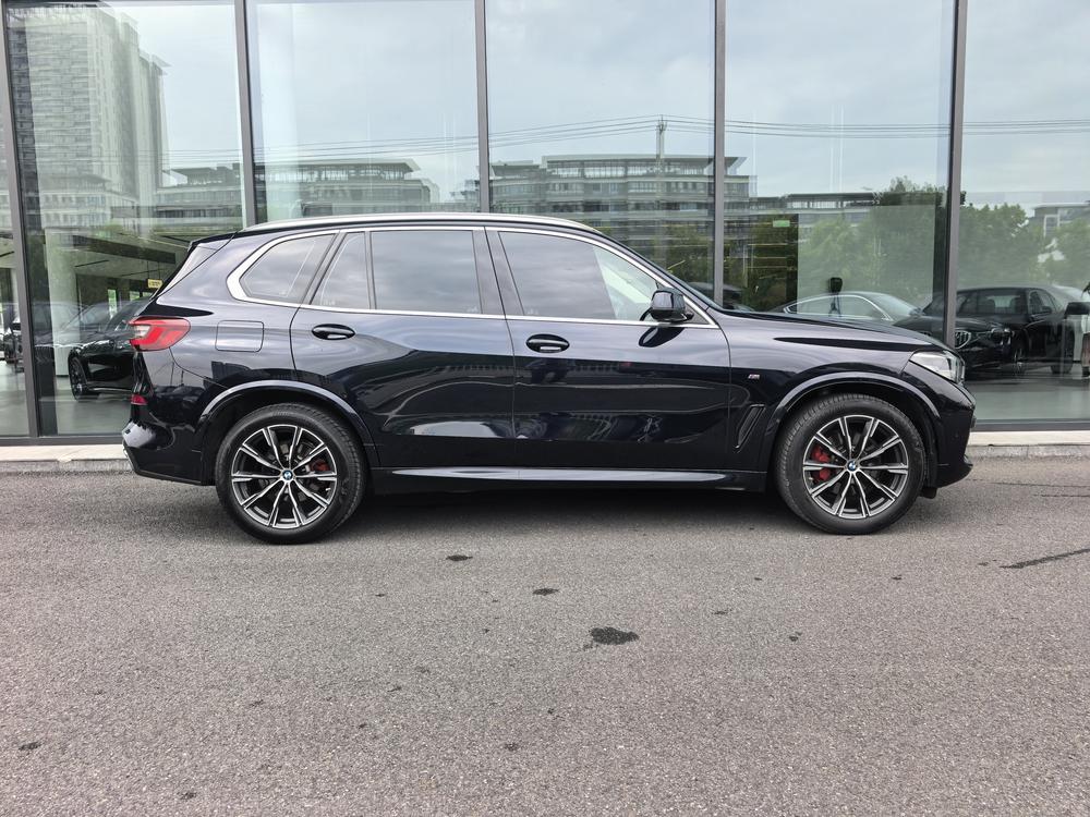 BMW BMW X5 (Import)