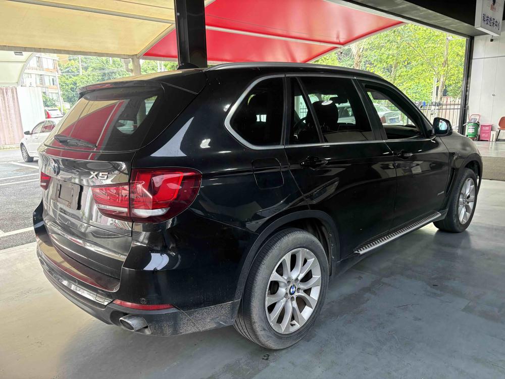 BMW BMW X5 (Import)