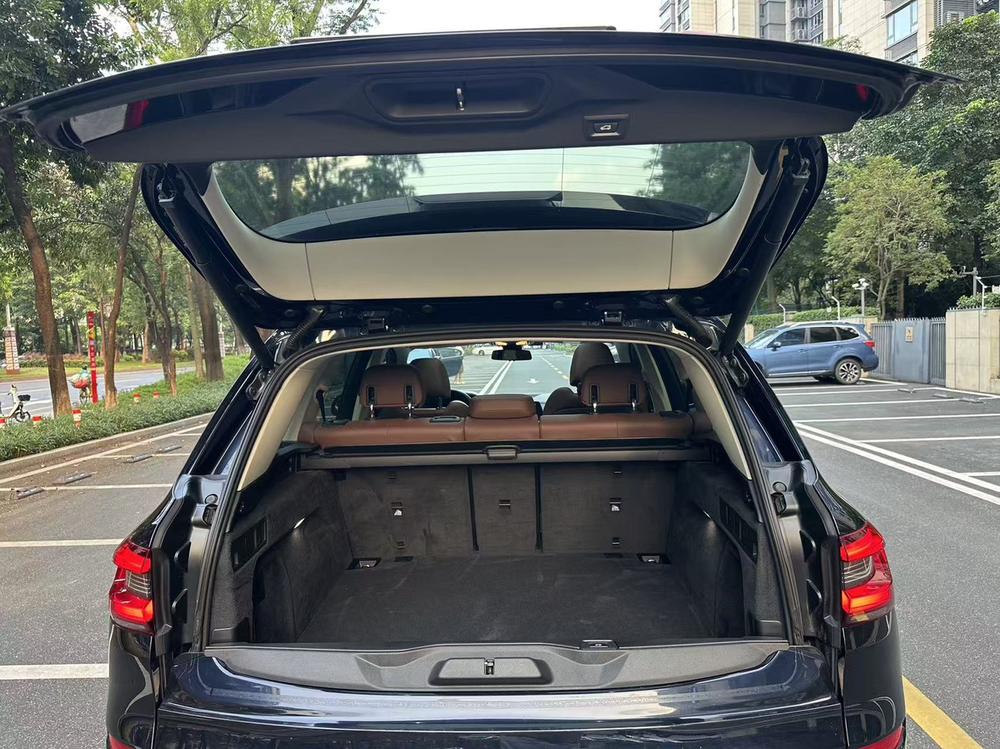 BMW BMW X5 (Import)