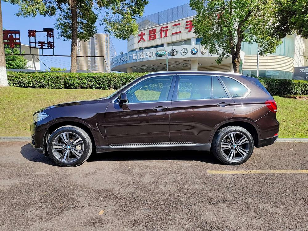 BMW BMW X5 (Import)