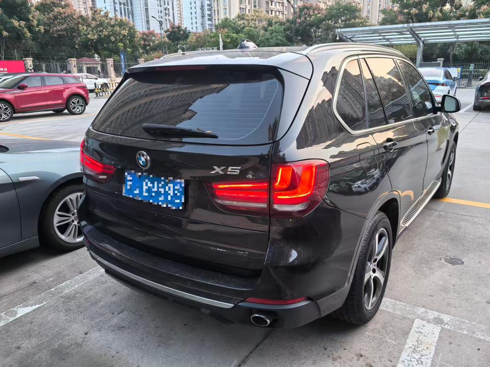 BMW BMW X5 (Import)