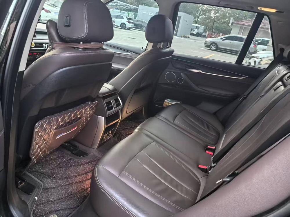 BMW BMW X5 (Import)