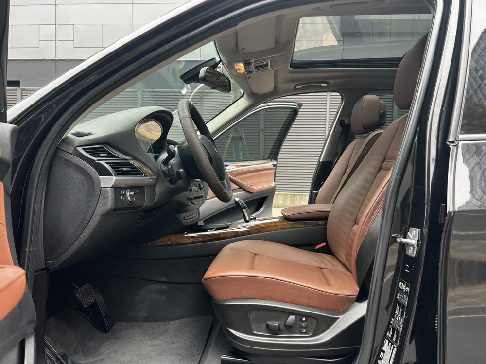BMW BMW X5 (Import)