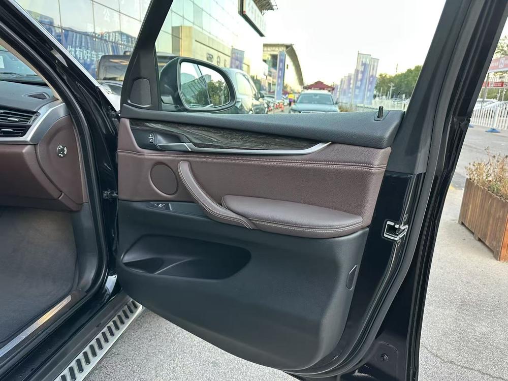 BMW BMW X5 (Import)
