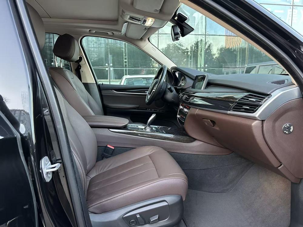 BMW BMW X5 (Import)