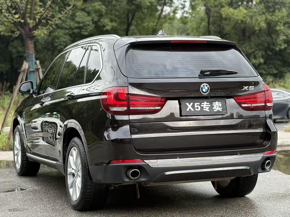 BMW BMW X5 (Import)