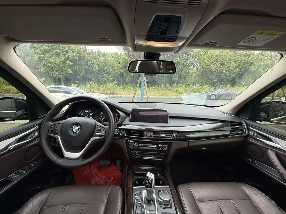 BMW BMW X5 (Import)