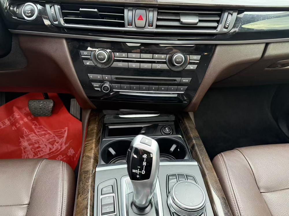 BMW BMW X5 (Import)