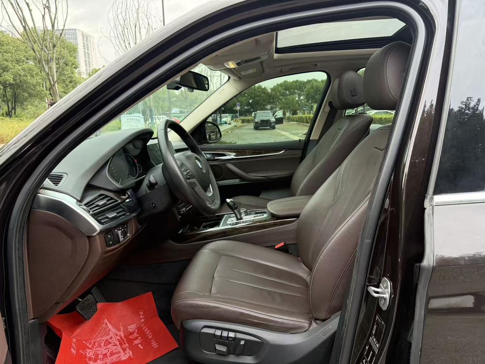 BMW BMW X5 (Import)