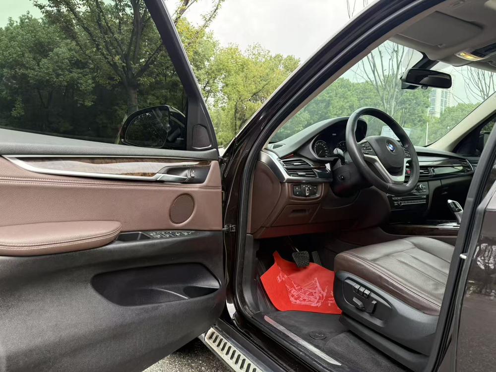 BMW BMW X5 (Import)