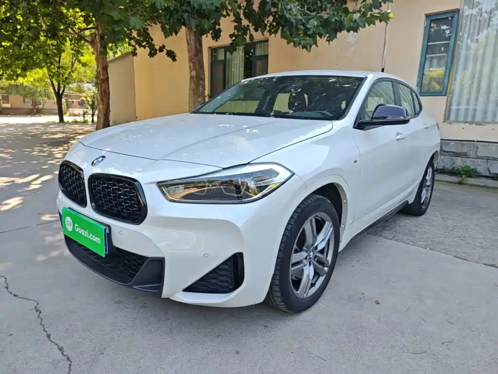 BMW X2