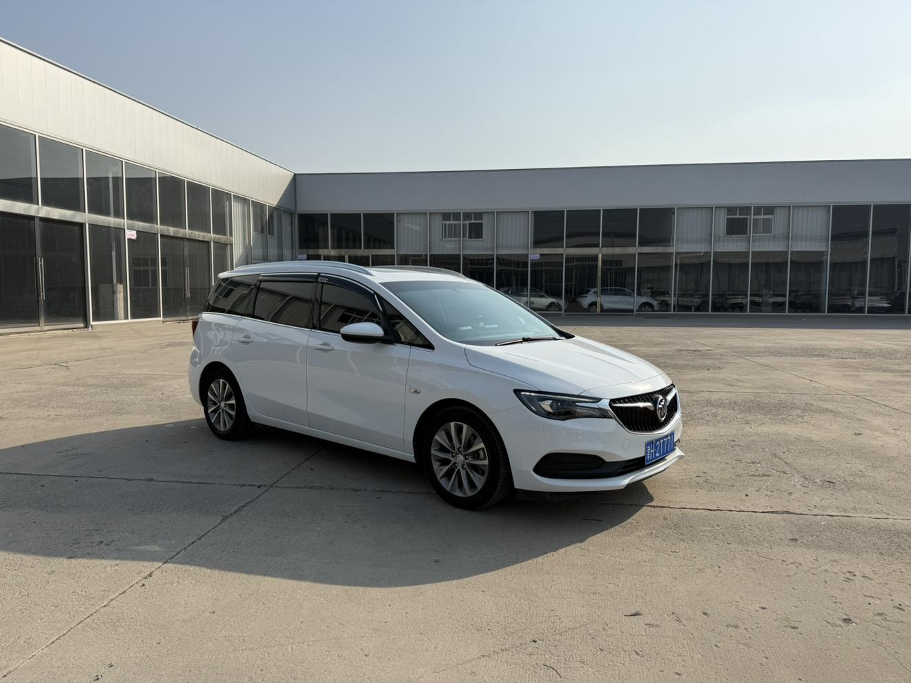Buick Buick GL6