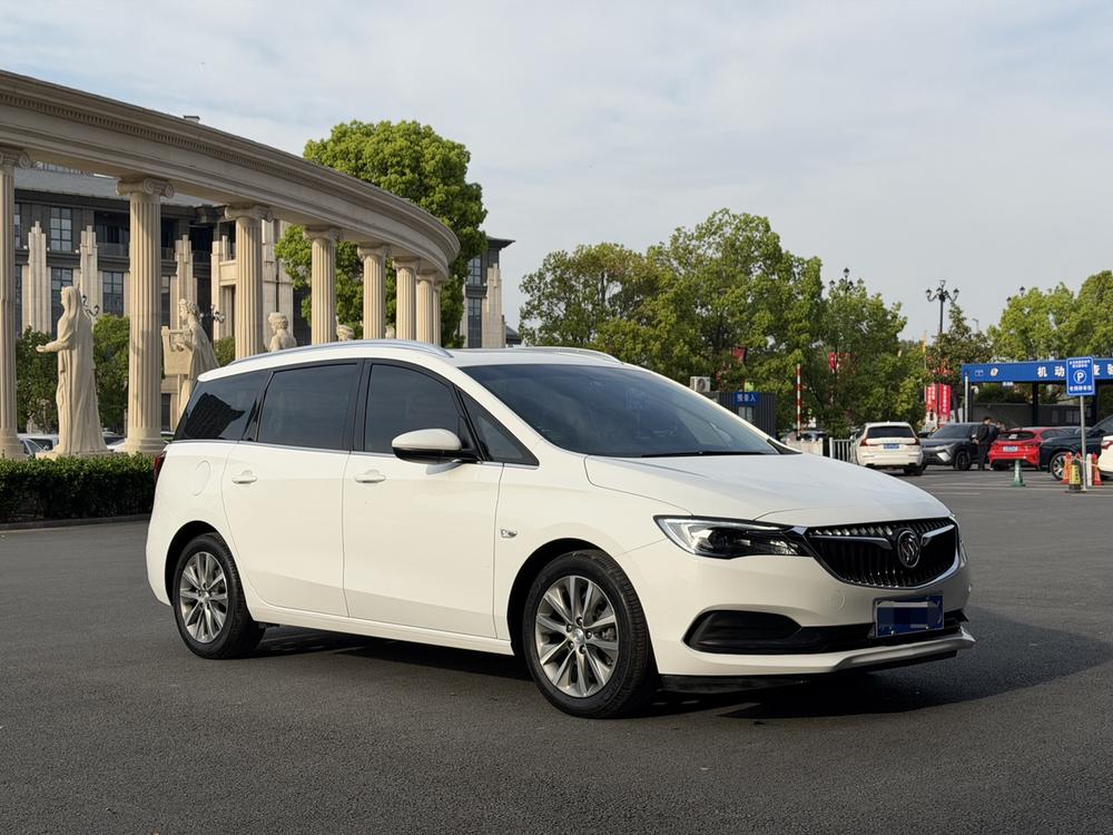 Buick Buick GL6