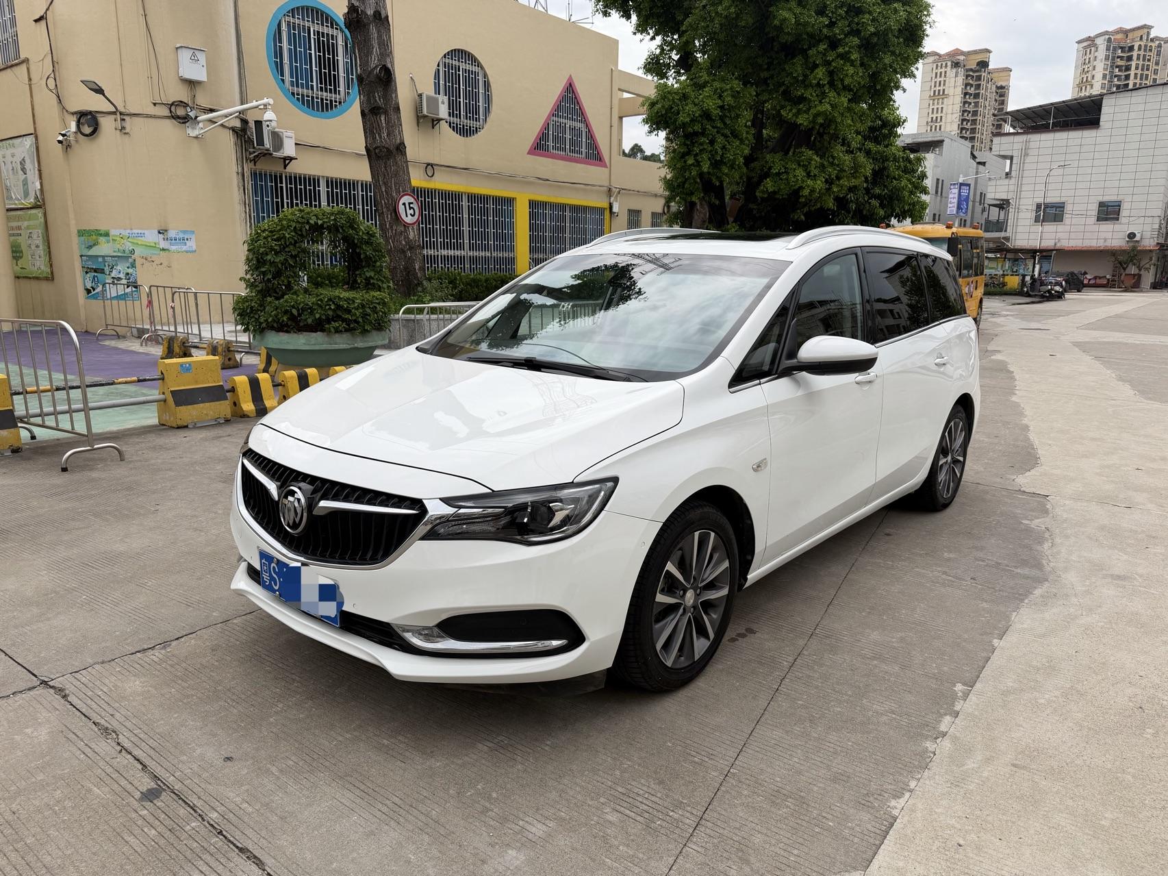 Buick Buick GL6