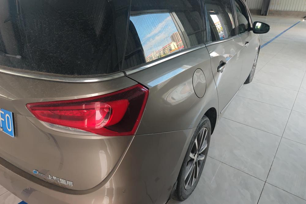 Buick Buick GL6