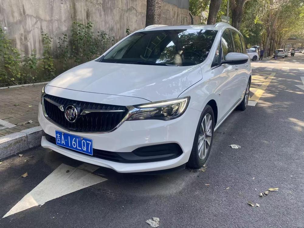 Buick Buick GL6