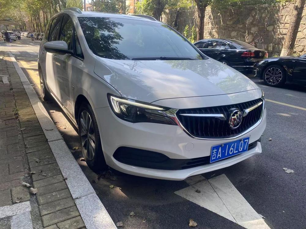Buick Buick GL6