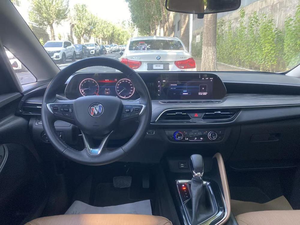 Buick Buick GL6