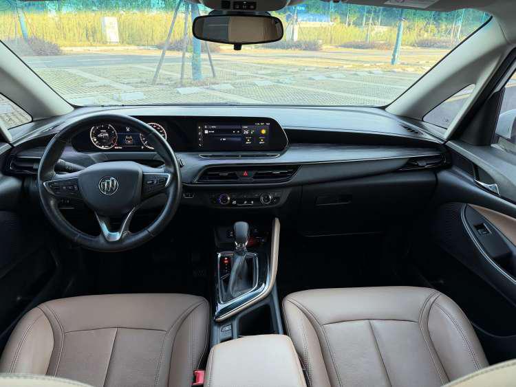 Buick Buick GL6