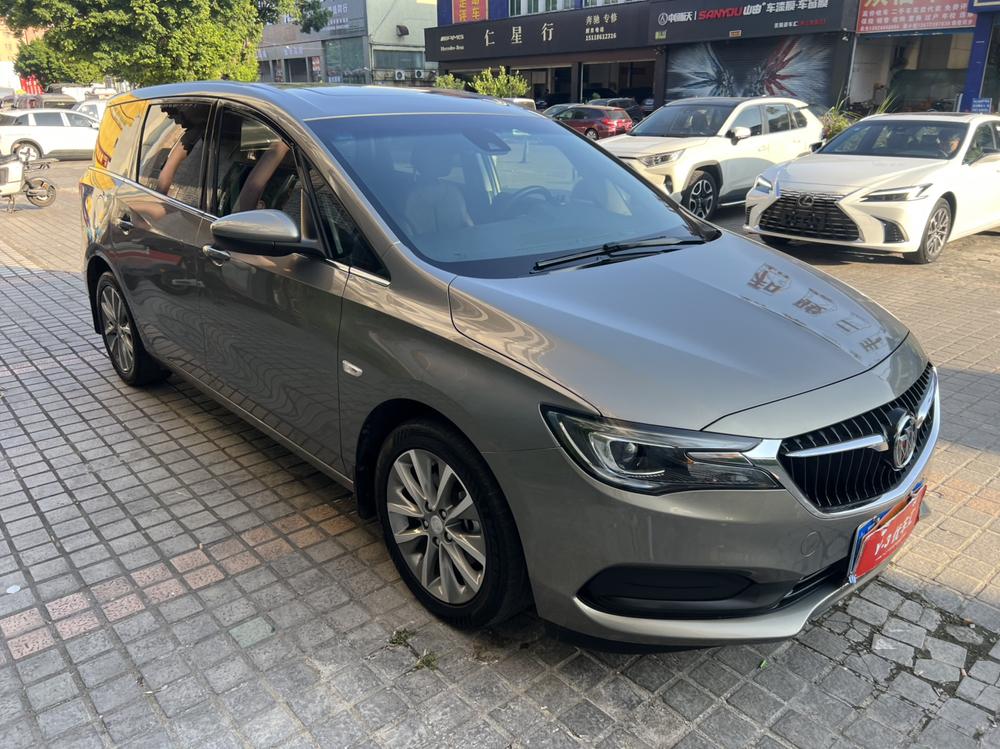 Buick Buick GL6