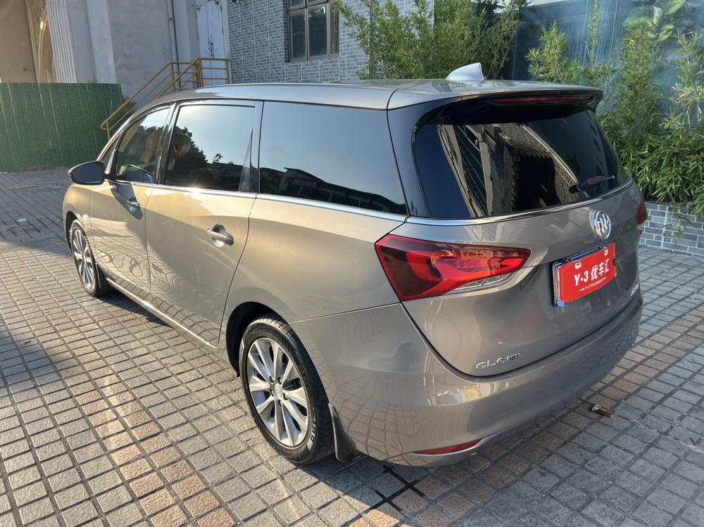 Buick Buick GL6