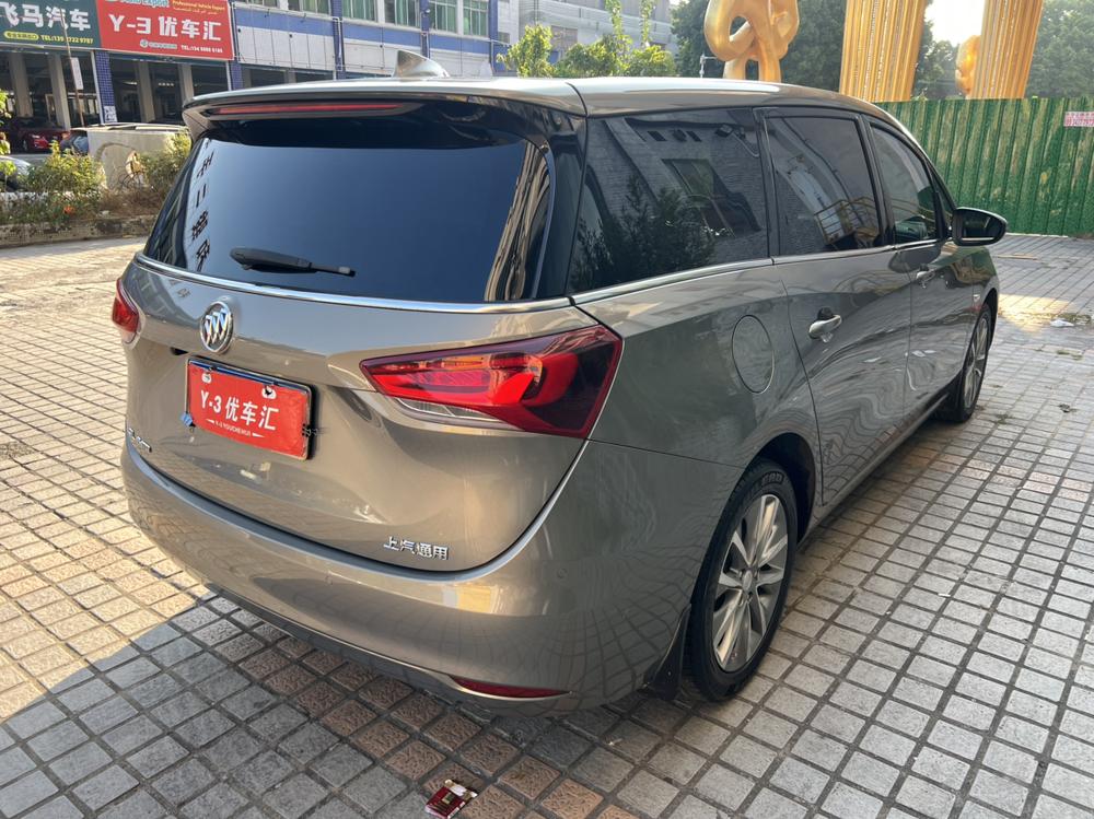 Buick Buick GL6