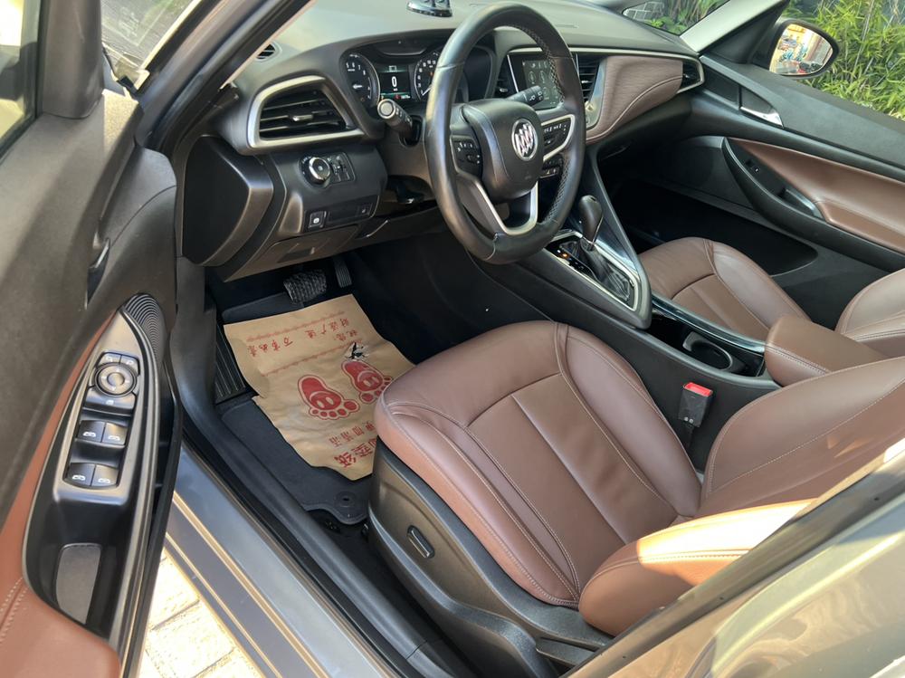 Buick Buick GL6