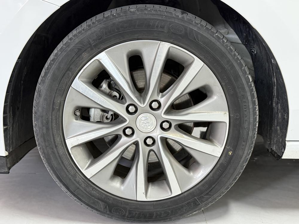 Buick Buick GL6