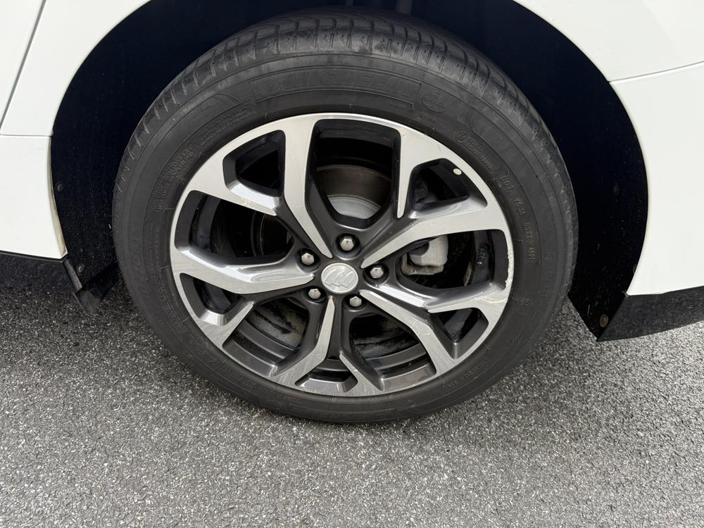 Buick VELITE 5