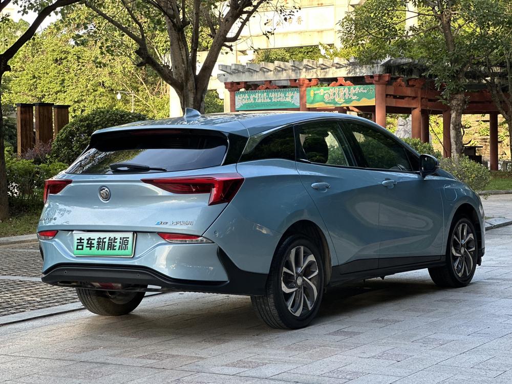 Buick Velite 6