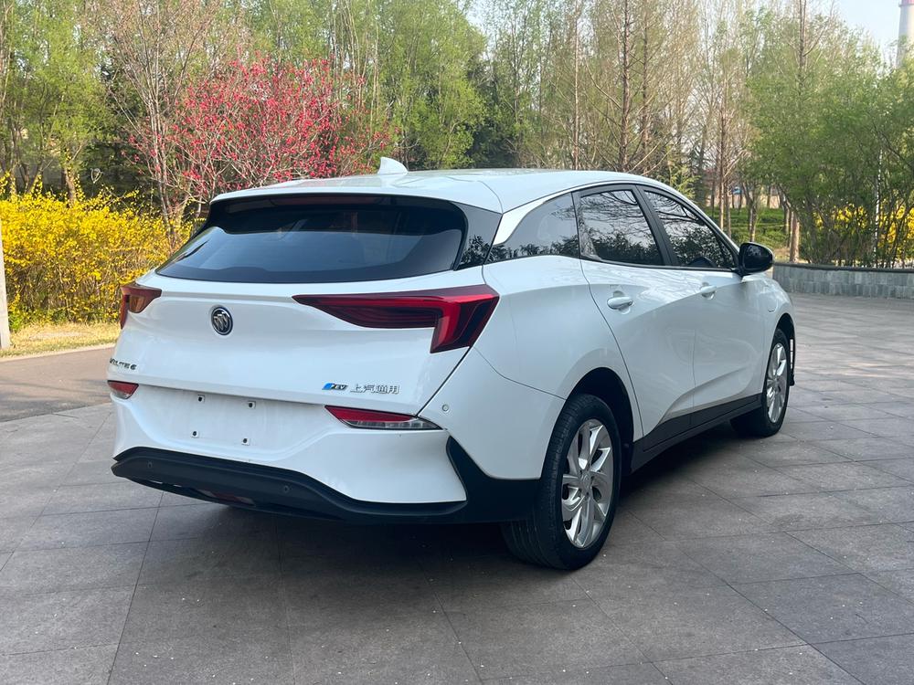 Buick Velite 6