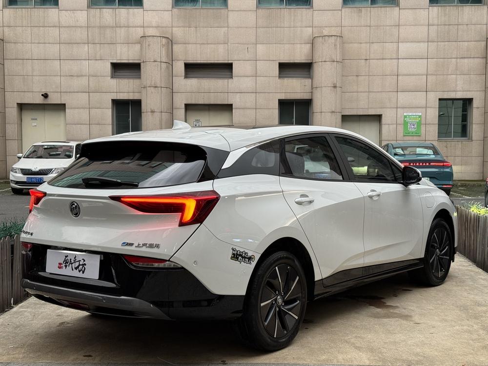 Buick Velite 6