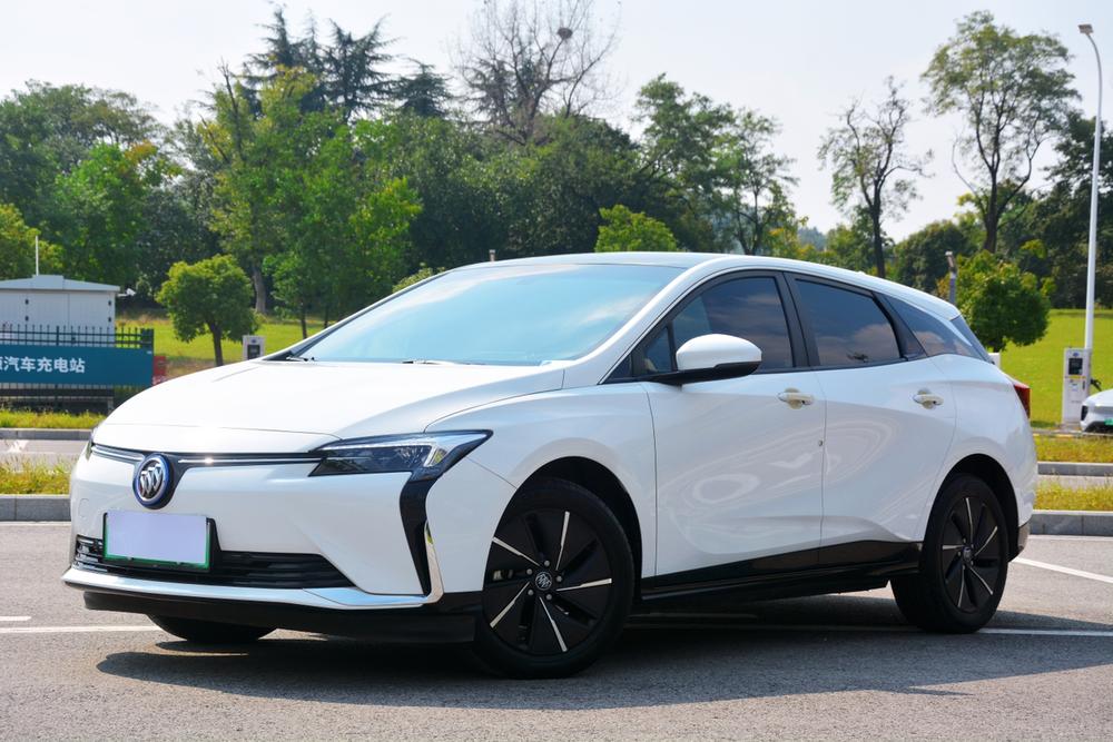 Buick Velite 6