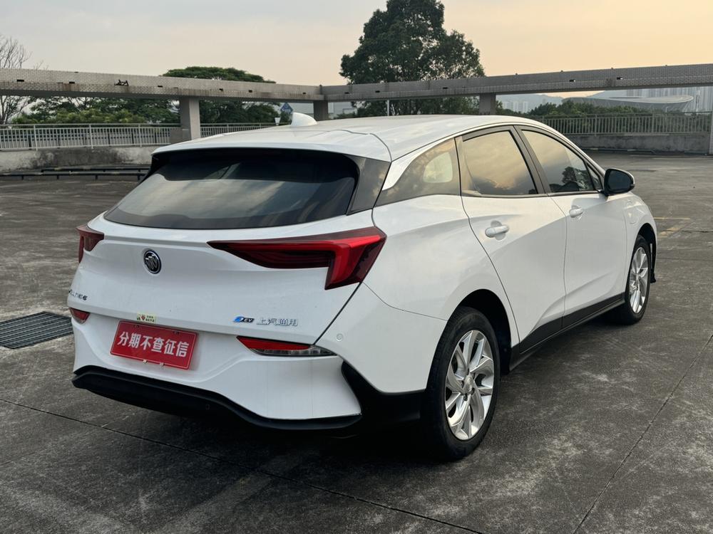 Buick Velite 6