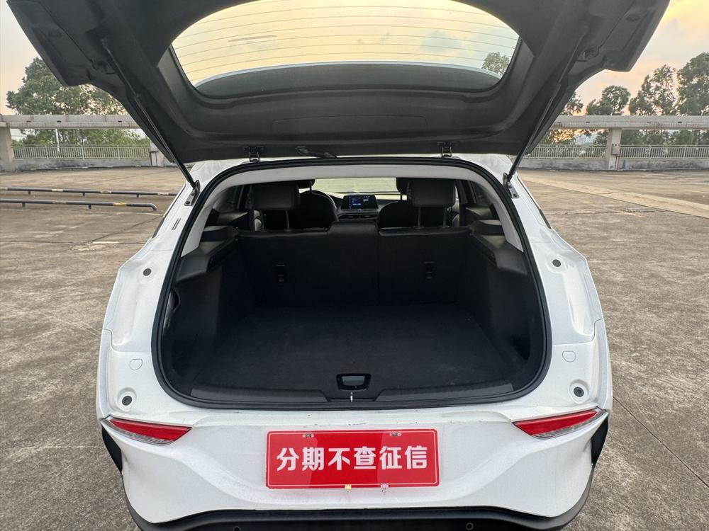 Buick Velite 6