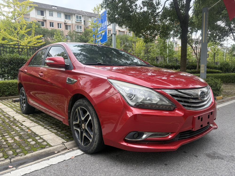 BYD BYD G5