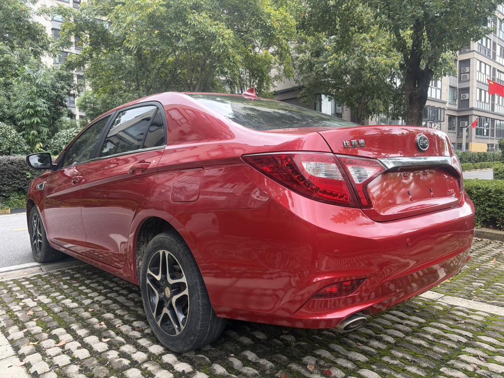BYD BYD G5