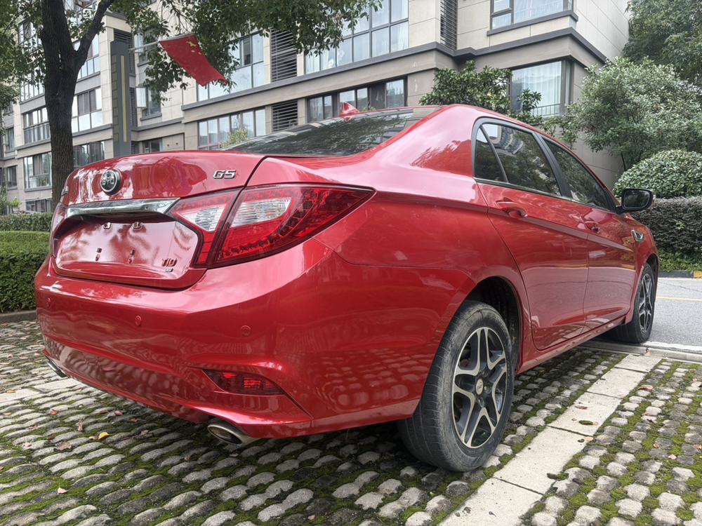BYD BYD G5
