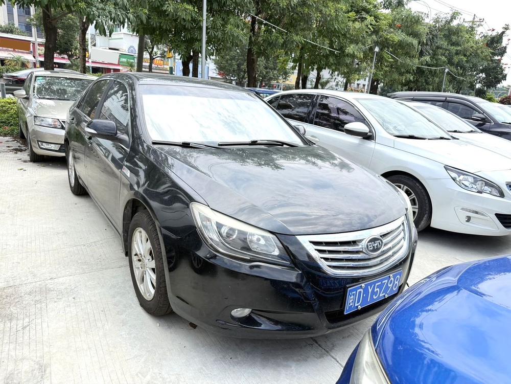 BYD BYD G6