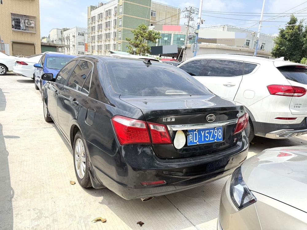 BYD BYD G6
