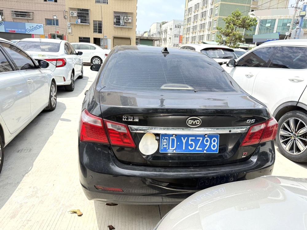 BYD BYD G6