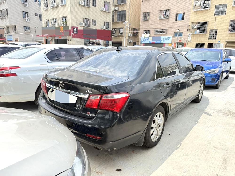 BYD BYD G6