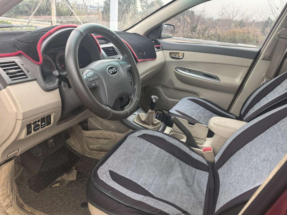 BYD BYD L3