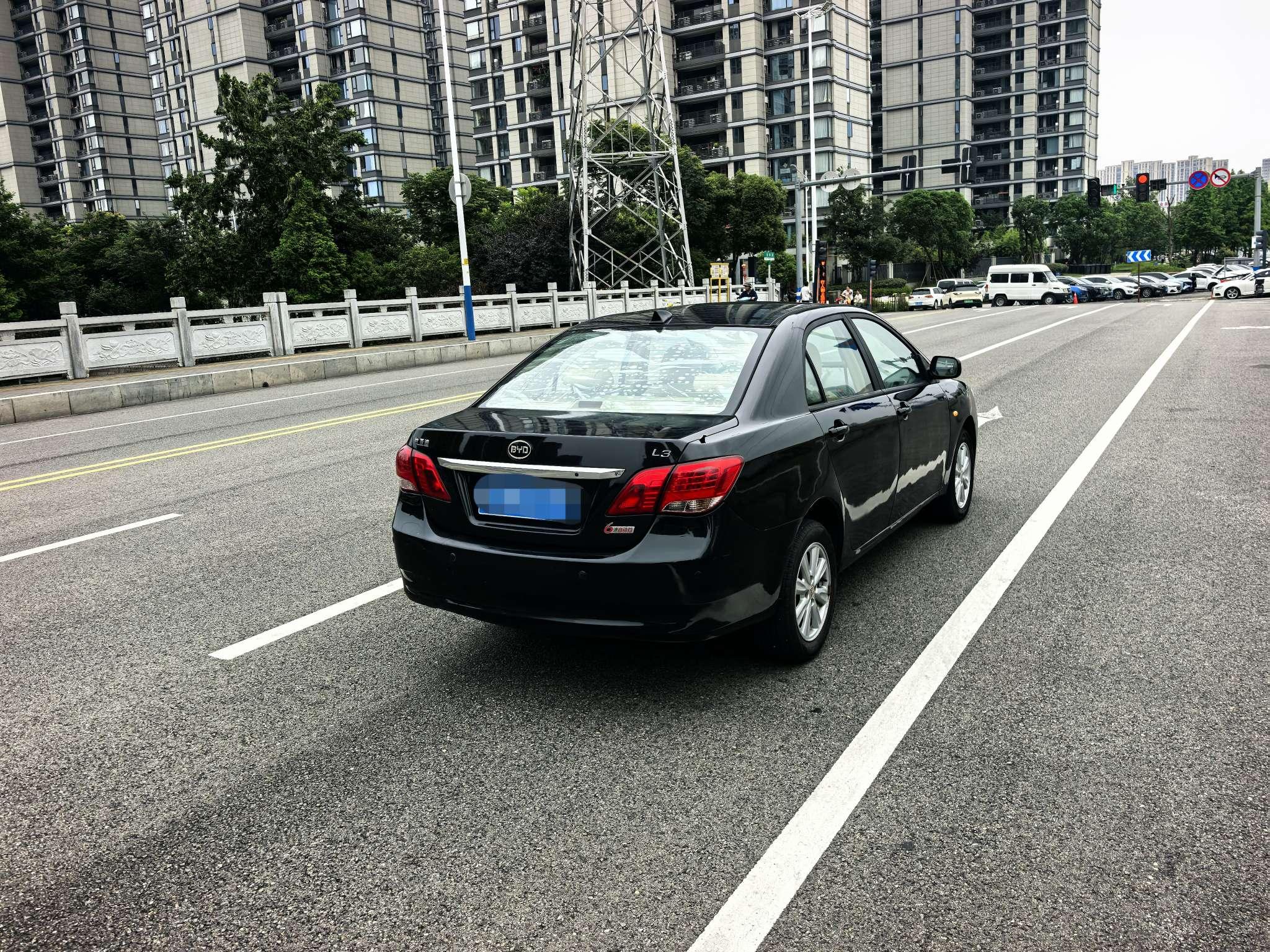 BYD BYD L3