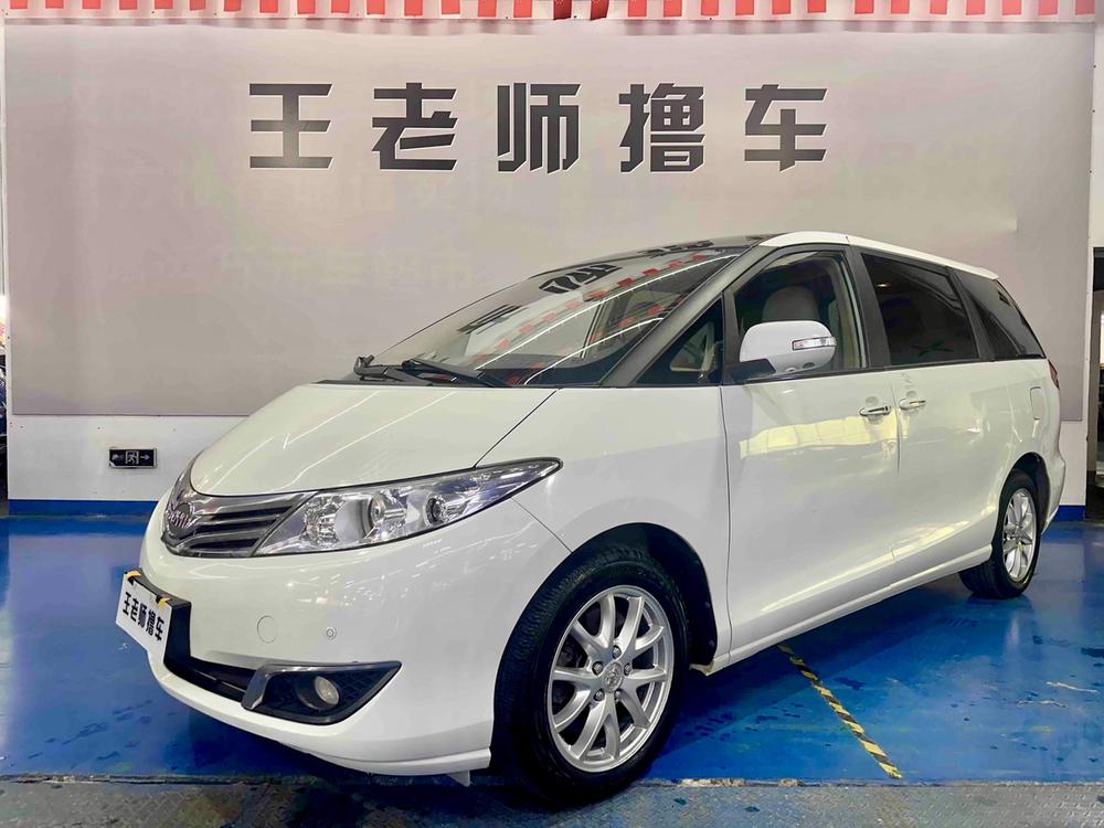 BYD BYD M6