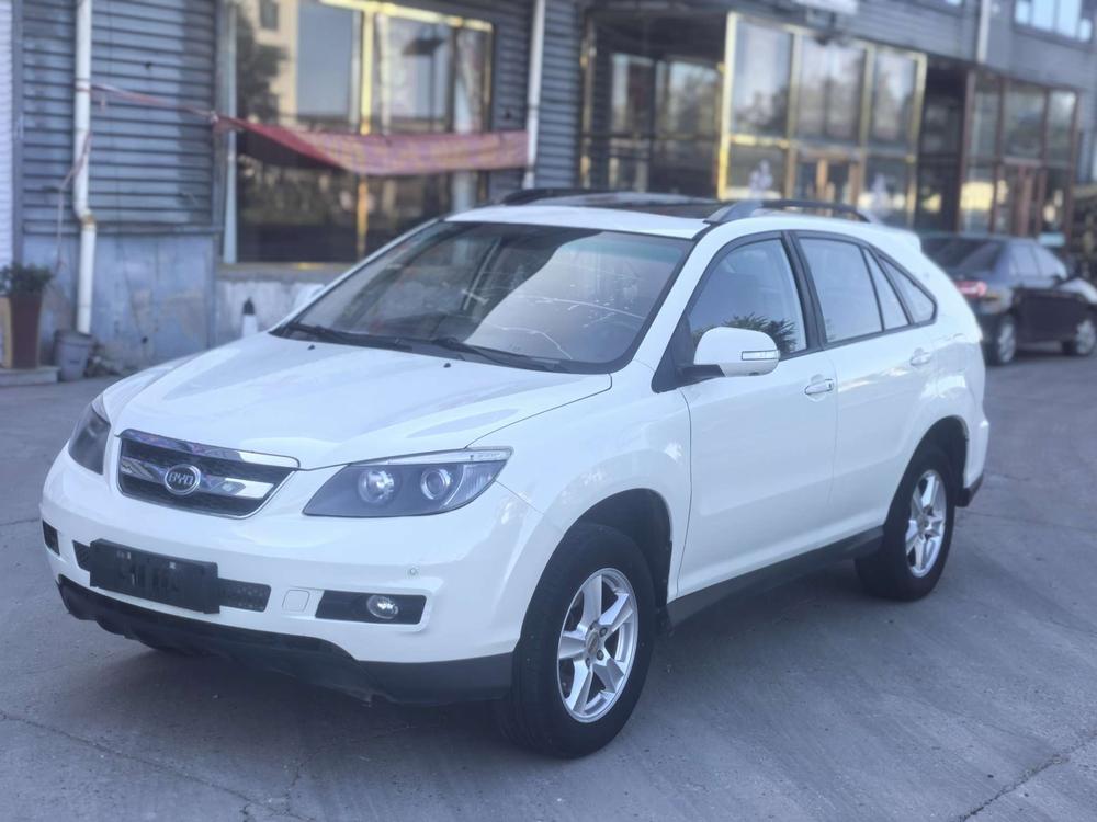BYD BYD S6