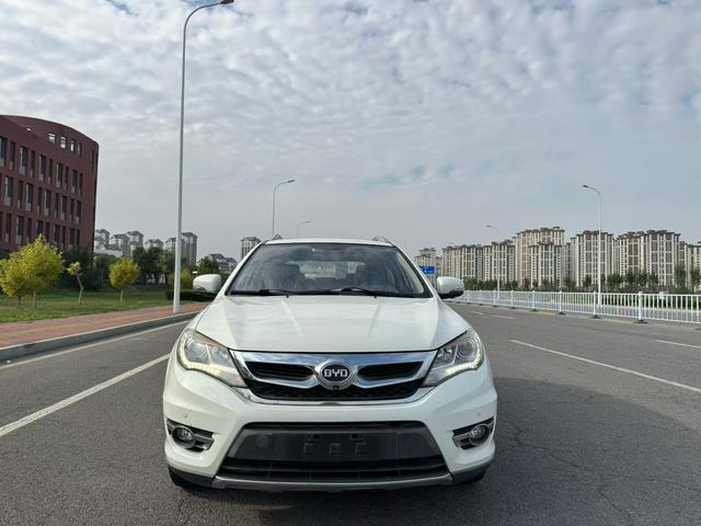 BYD BYD S7