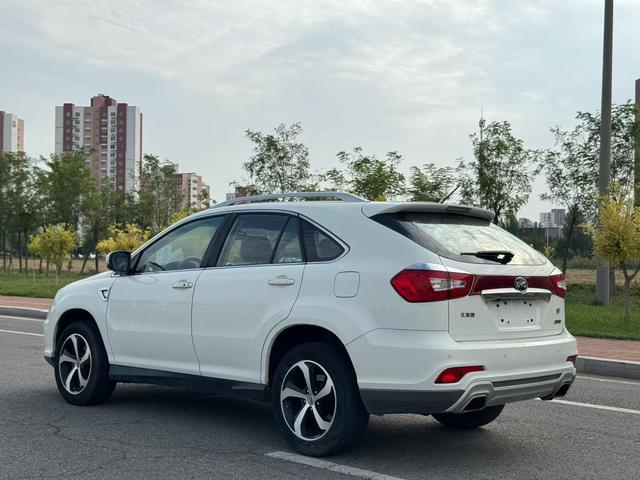 BYD BYD S7